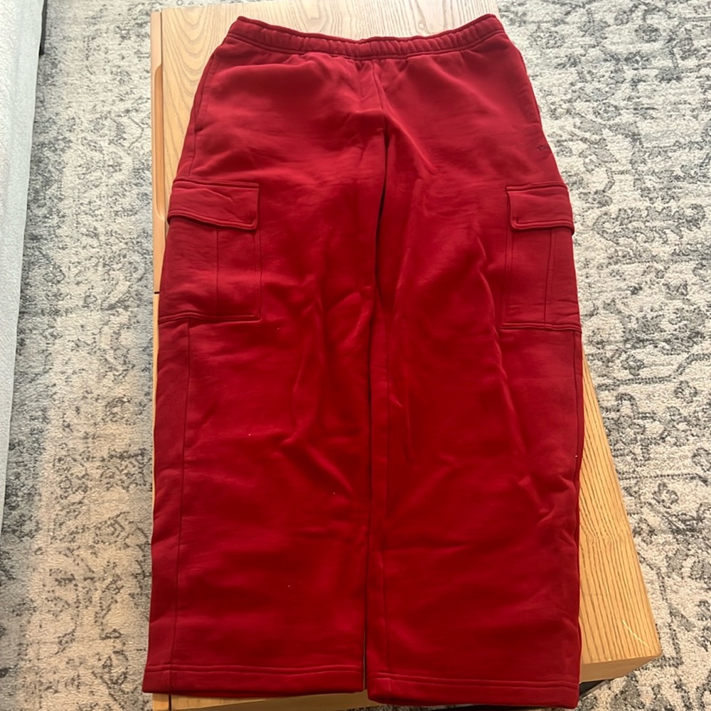 Aritzia tna cargo sweatpants size large color red
